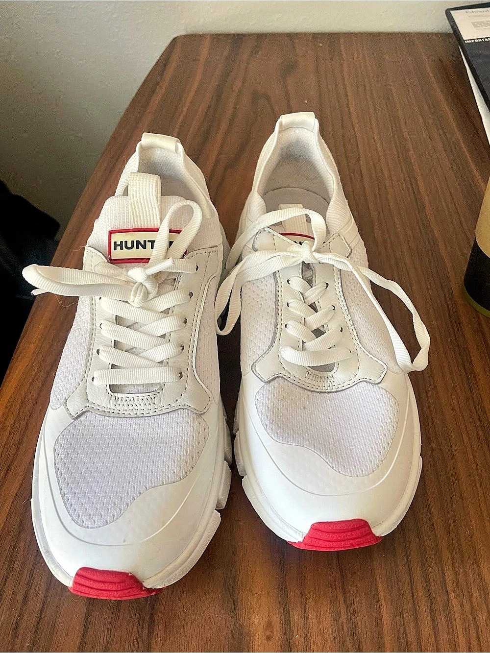 Hunter Women's Irena Casual Lace-up Sneakers White & red